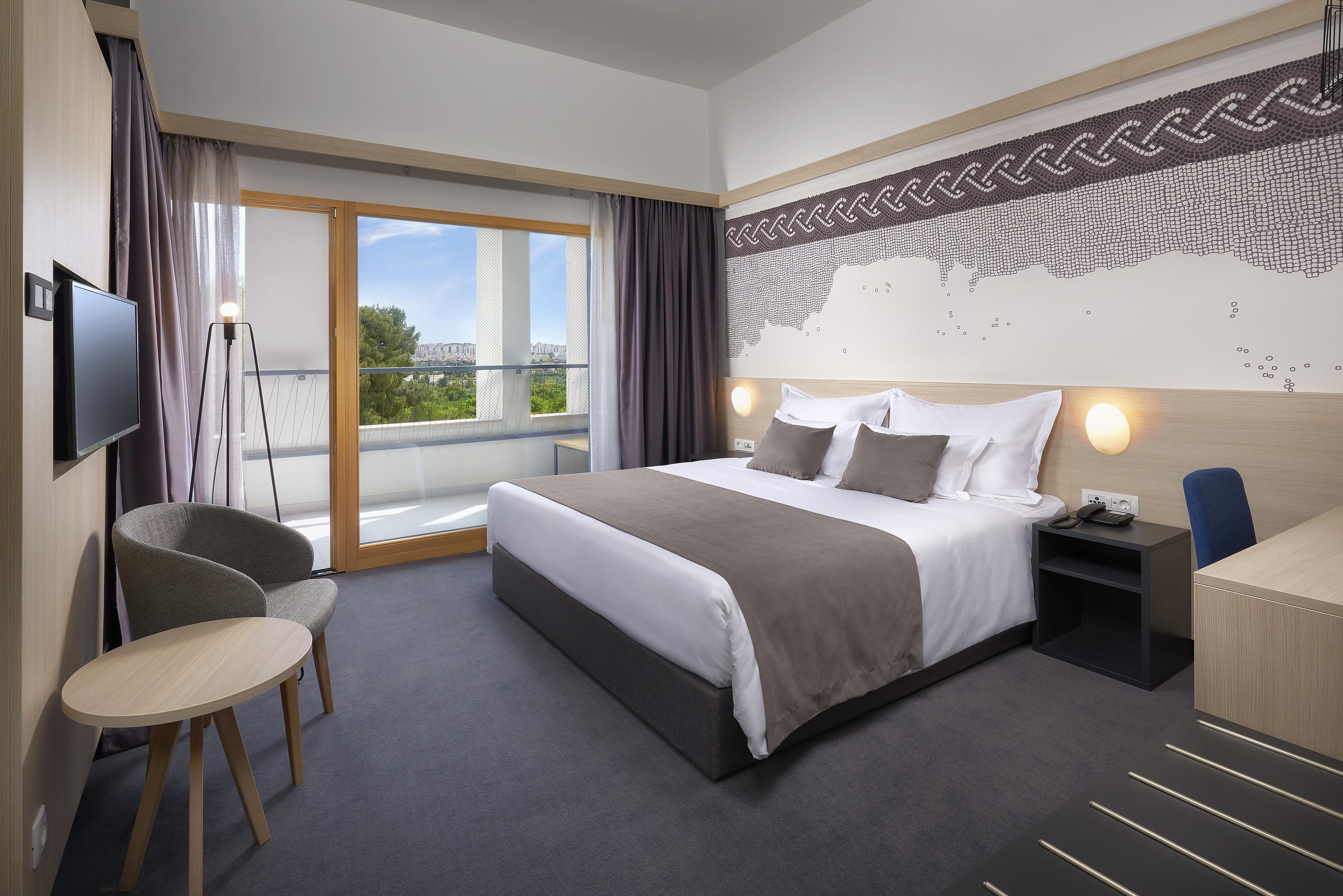 Hotel Salona Palace Luaran gambar